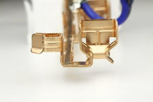 踐行工匠精神 米家四位四控 3usb 插線板拆測